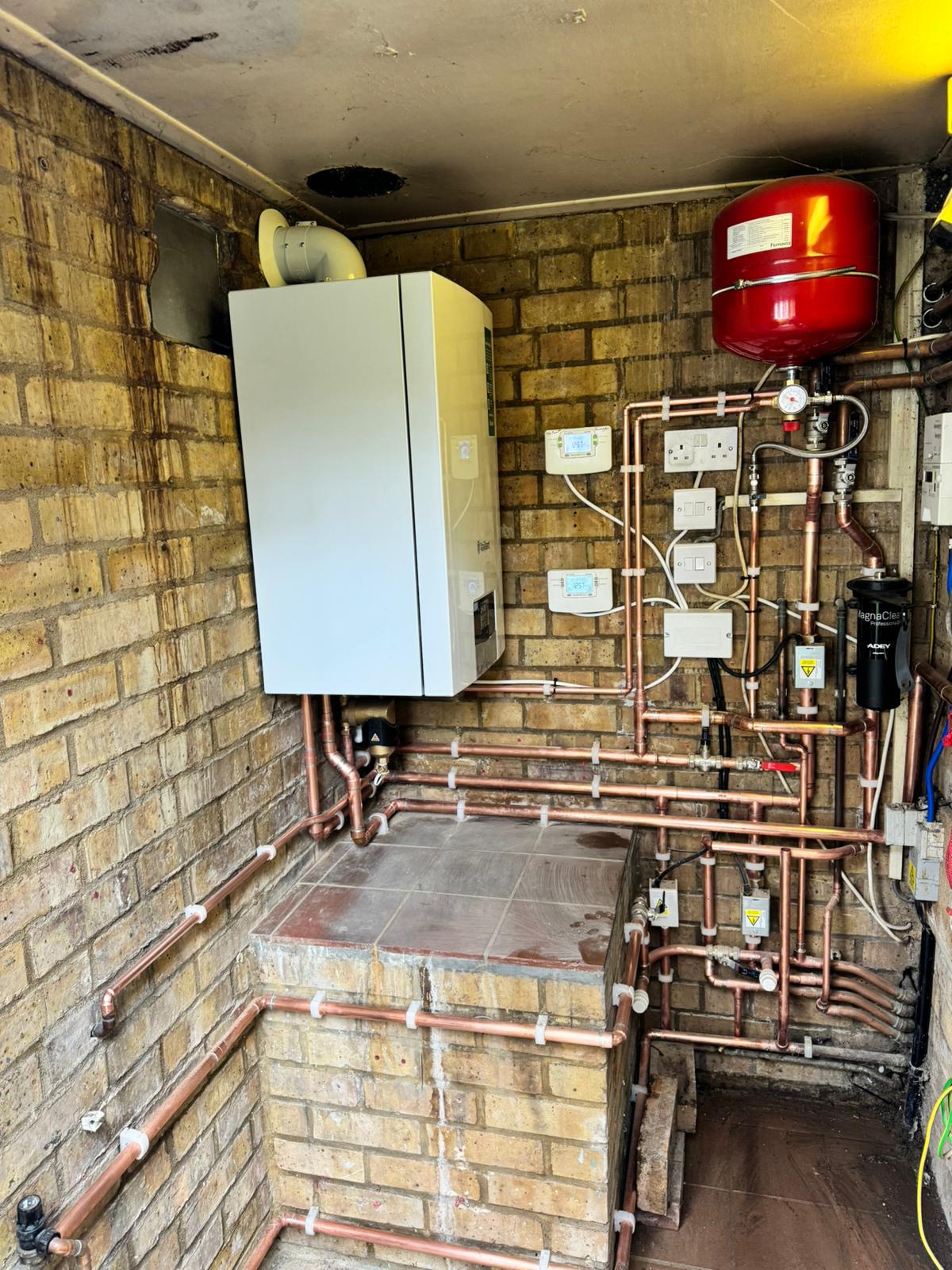 Boiler installation with fresh pipework
