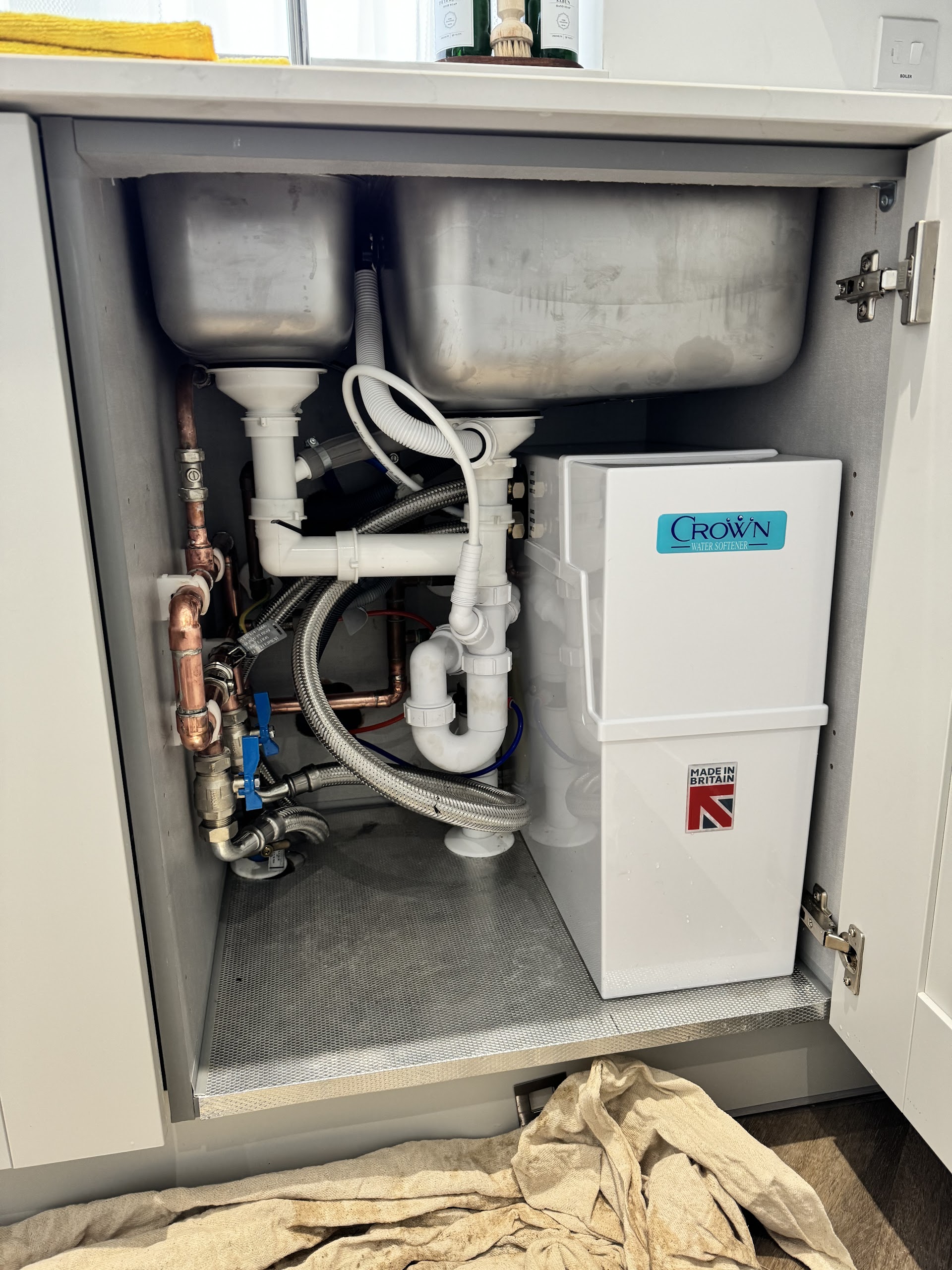 Water softener plumbed into mains cold supply